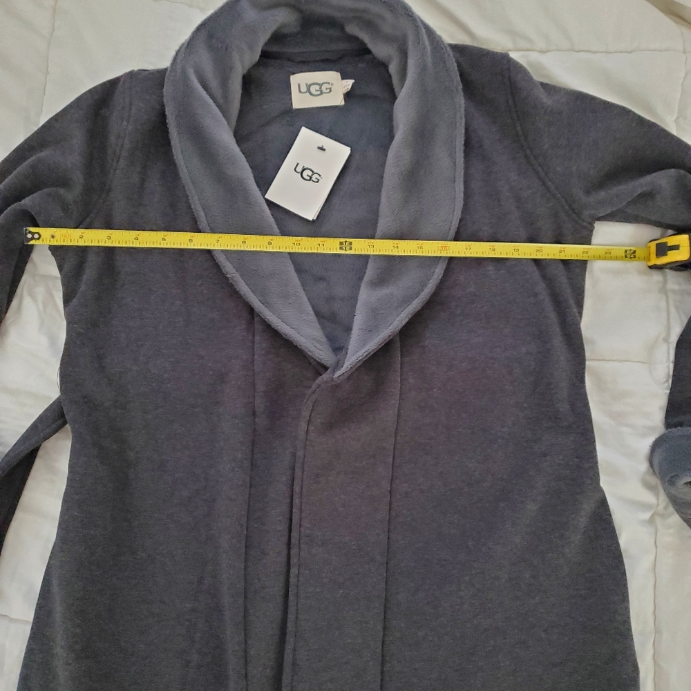 Very Soft Ugg Robe - Picture 5 of 6